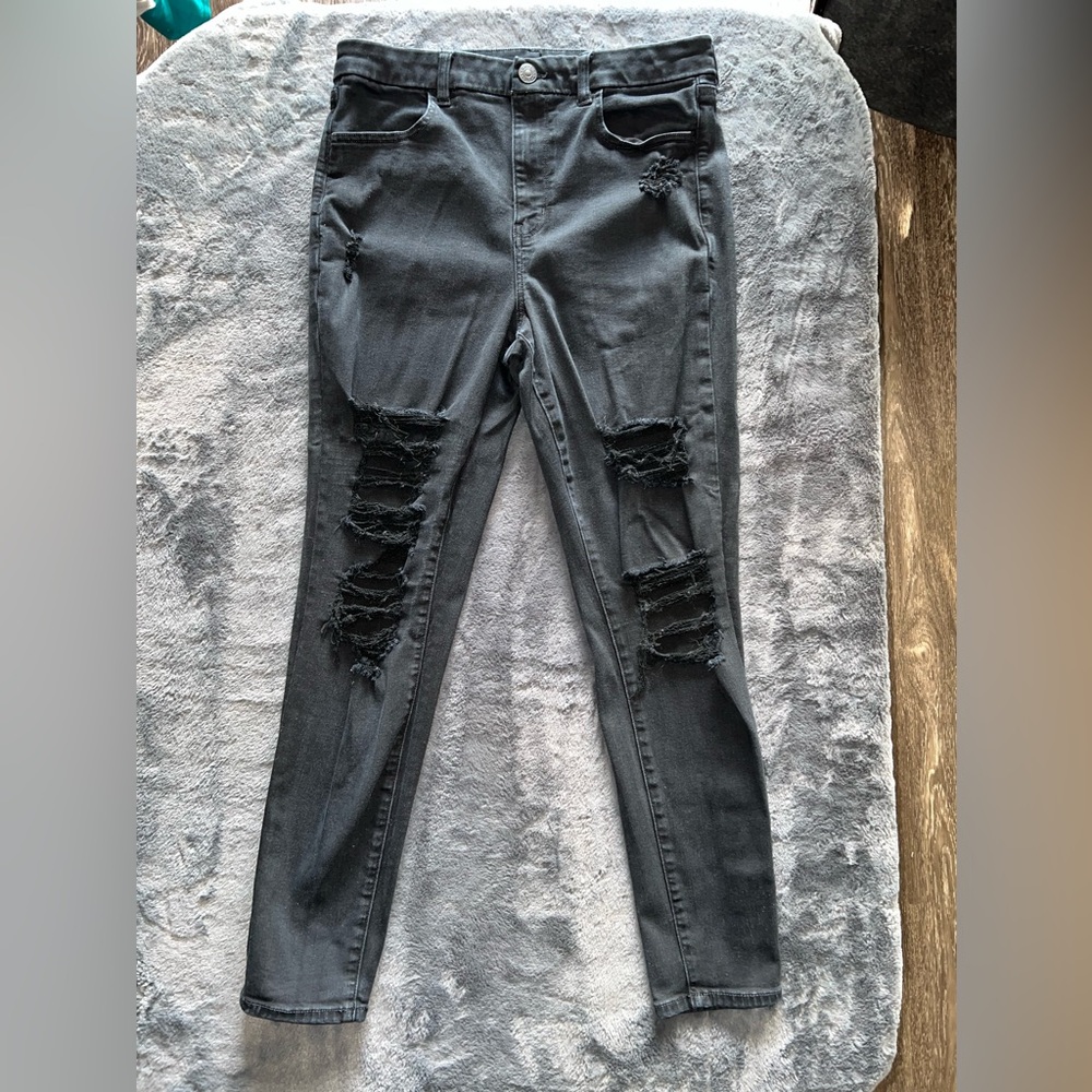 American Eagle Next Level Stretch High-Waisted Ripped Jegging